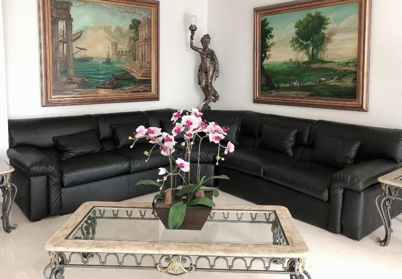Boulevard Hotel 4*